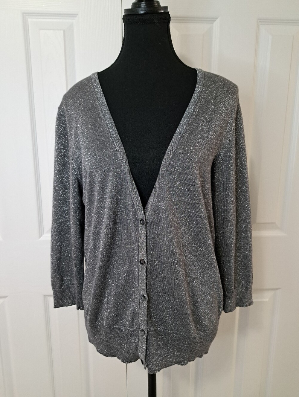 Women's Grey Metallic Cardigan Sweater Size Large Shimmer Festive Glam Shine